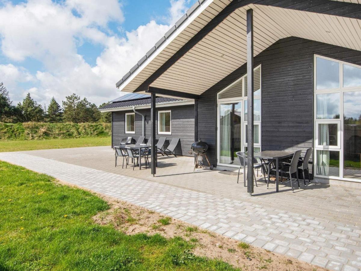16 Person Holiday Home In R M Romo Kirkeby Bagian luar foto