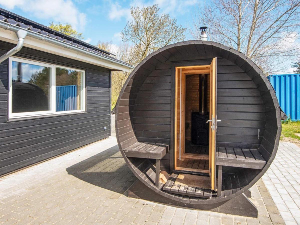 16 Person Holiday Home In R M Romo Kirkeby Bagian luar foto